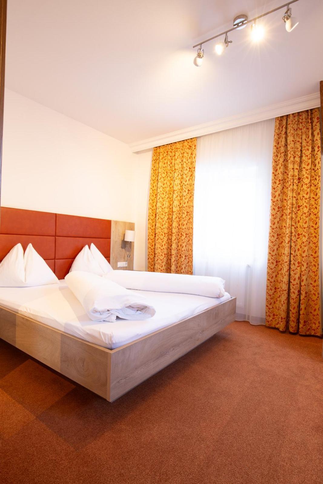 Landhotel Zellerhof Лунц ам Зее Екстериор снимка