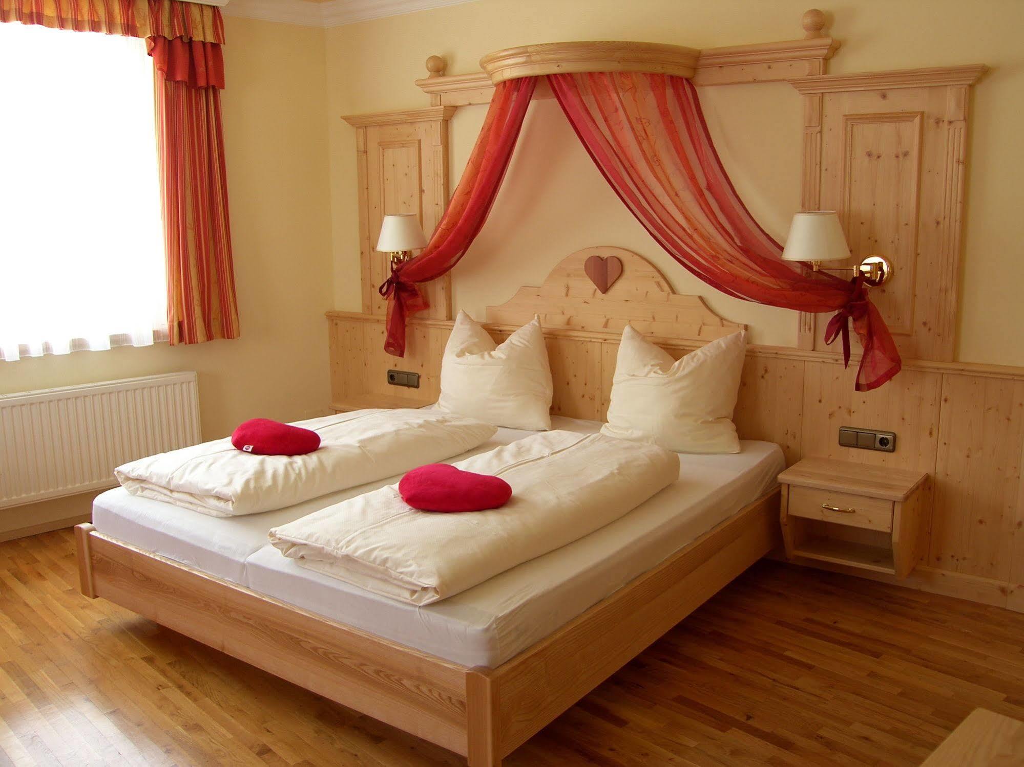 Landhotel Zellerhof Лунц ам Зее Екстериор снимка